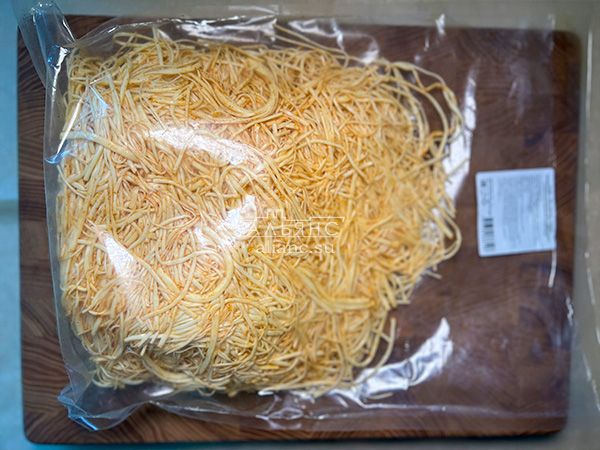 Сырный продукт ФЕРМЕРСКИЙ паутинка с паприкой в Ноябрьске