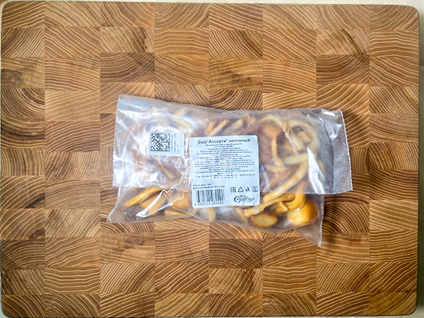 Сыр 150 гр ГОРНЫЙ СЫРОВАР (Ассорти копчёный) в Ноябрьске