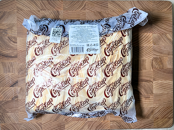 Сыр 1 кг ГОРНЫЙ СЫРОВАР (Паутинка копчёная) в Ноябрьске