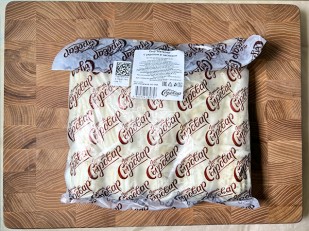 Сыр 1 кг ГОРНЫЙ СЫРОВАР (Бочонок копчёный с паприкой): Сыр 1 кг ГОРНЫЙ СЫРОВАР (Метёлка с укропом и чесноком)