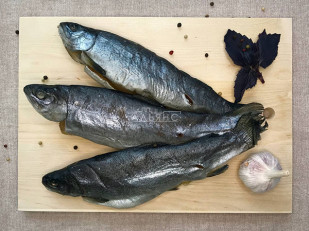 Желтый полосатик: Форель радужная вяленая